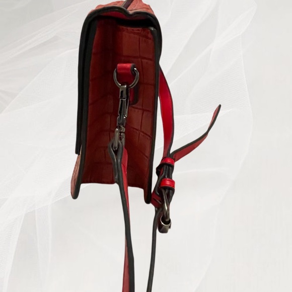 KAYLA+AVA Red Crocodile Purse - Picture 4 of 6